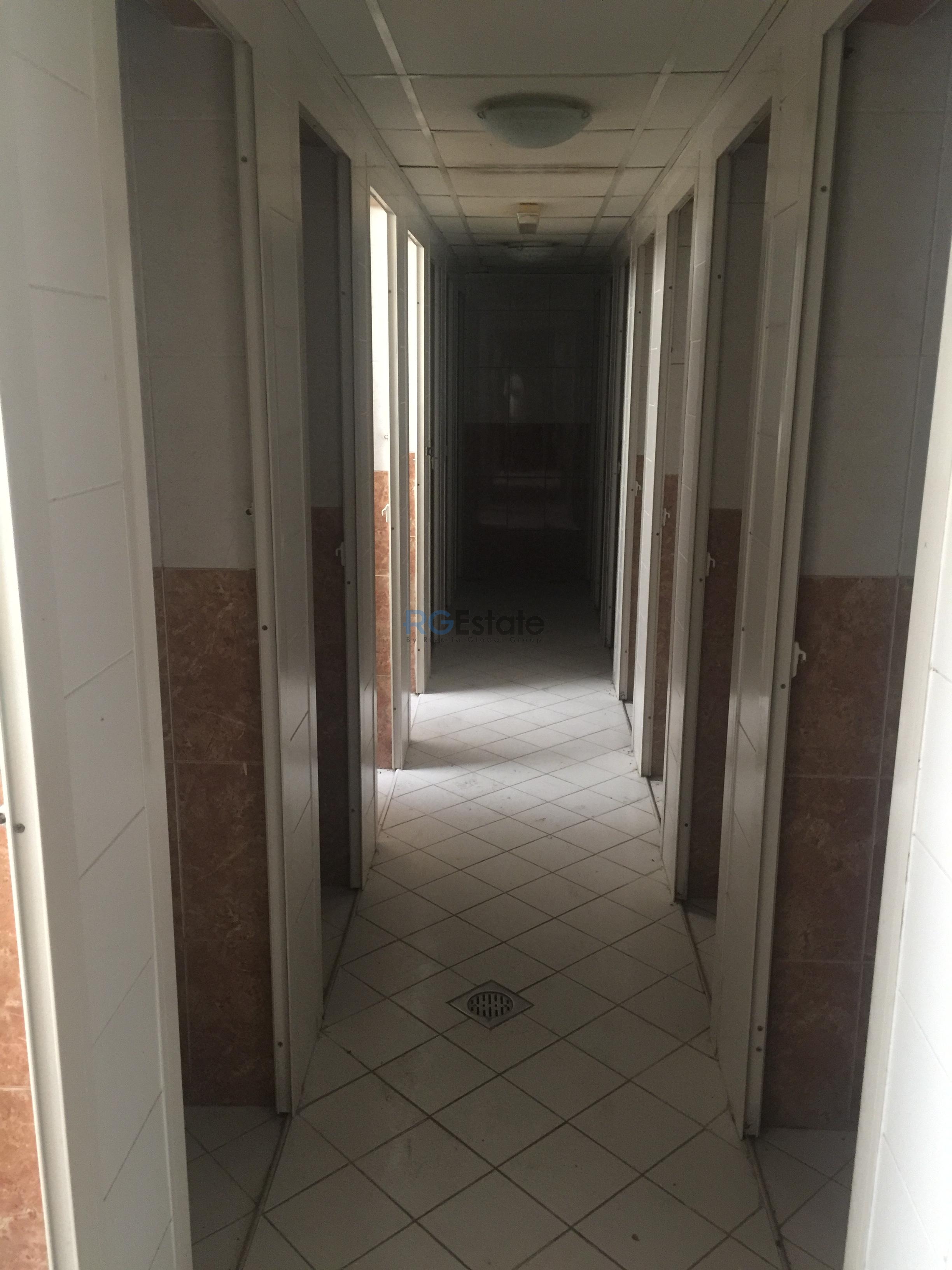 100 rooms Labour Camp for Sale in Dubai Investment Park. سكن عمال 100 غرفة للبيع في مجمع دبي للاستثمار.  | RGEstate UAE