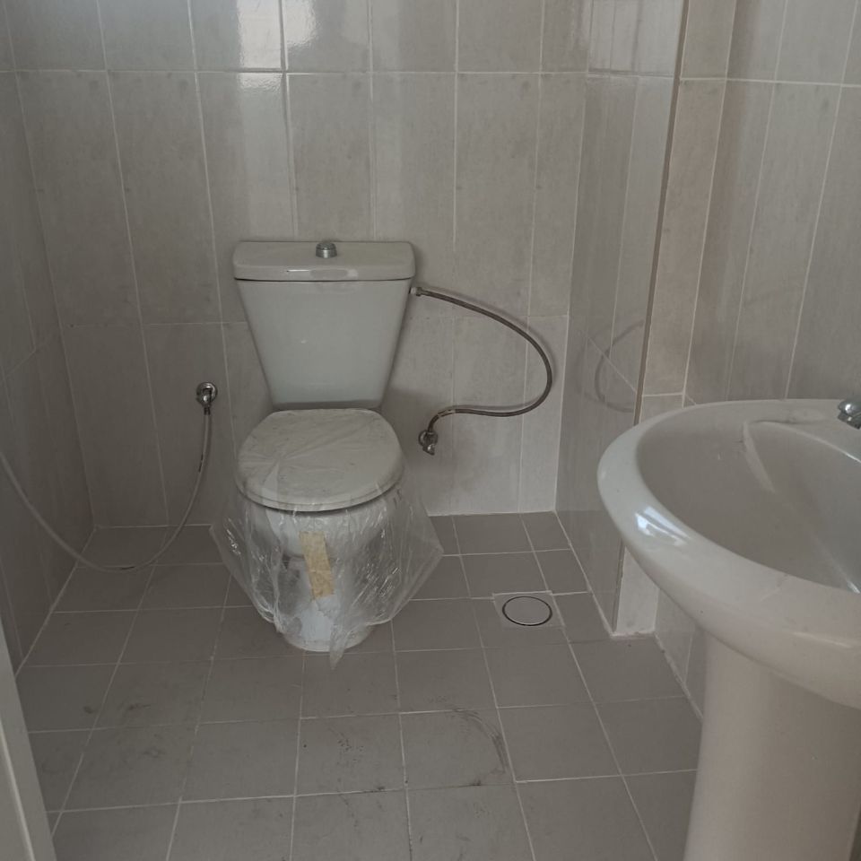 5,400 Sqft Showroom with Pantry Rent / Ras Al Khor 5,400 Sqft Showroom with Pantry Rent / Ras Al Khor  | RGEstate UAE