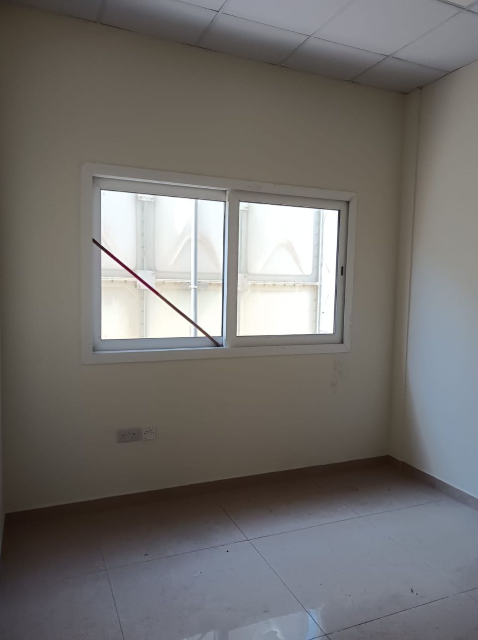 3,015 Sqft Showroom with Mezzanine Floor Available for Rent in Al Quoz Umm Suqeim Road 3,015 Sqft Showroom with Mezzanine Floor Available for Rent in Al Quoz Umm Suqeim Road  | RGEstate UAE