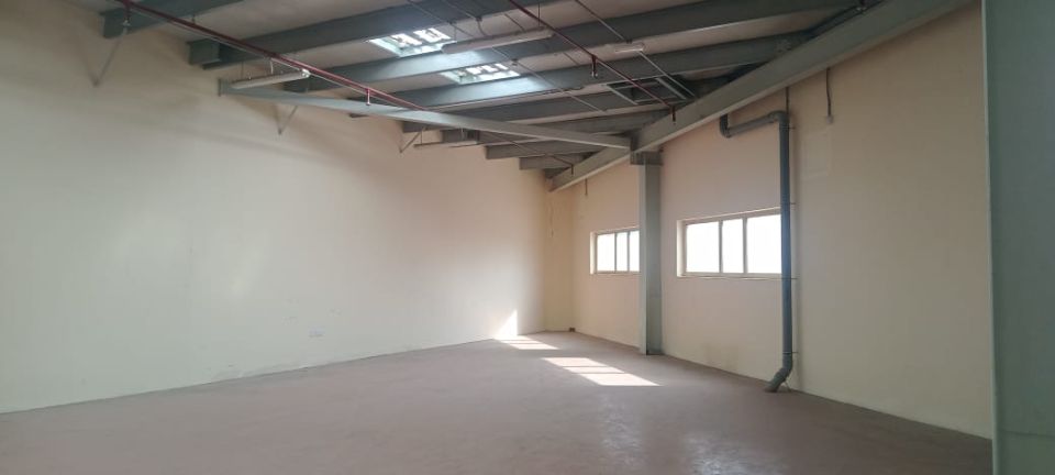 Rented 105,000 Sqft Independent Rented Warehouse with Multiple Tenants for Sale in Al Quoz Rented 105,000 Sqft Independent Rented Warehouse with Multiple Tenants for Sale in Al Quoz  | RGEstate UAE