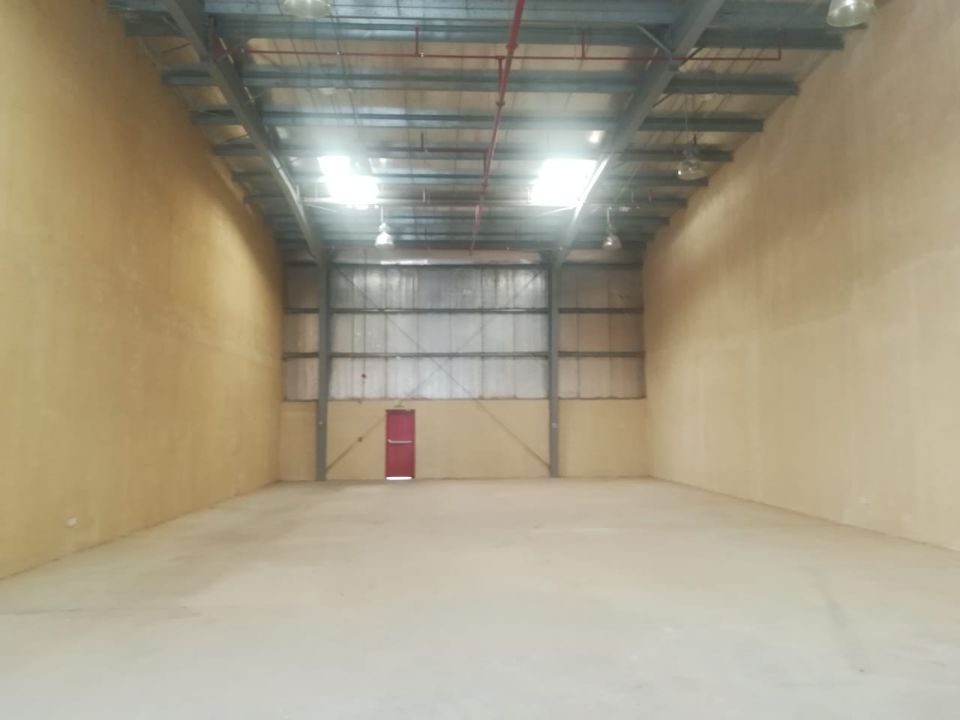 Tax-Free Brand New Showroom Warehouse: Fully Air-Conditioned, 2,500 Sqft with Mezzanine Floor for Rent in Al Qusais Tax-Free Brand New Showroom Warehouse: Fully Air-Conditioned, 2,500 Sqft with Mezzanine Floor for Rent in Al Qusais  | RGEstate UAE