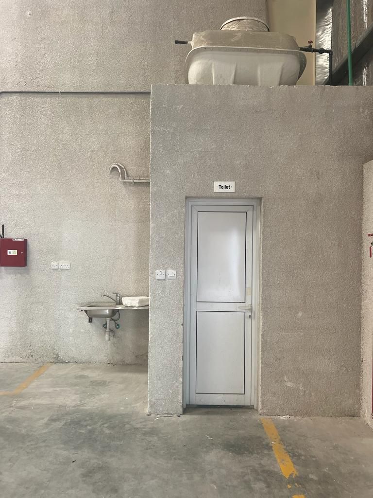 Fully Airconditioned Warehouse with Office for Sale in Al Quoz Industrial Area, Generating Rental Income Fully Airconditioned Warehouse with Office for Sale in Al Quoz Industrial Area, Generating Rental Income  | RGEstate UAE