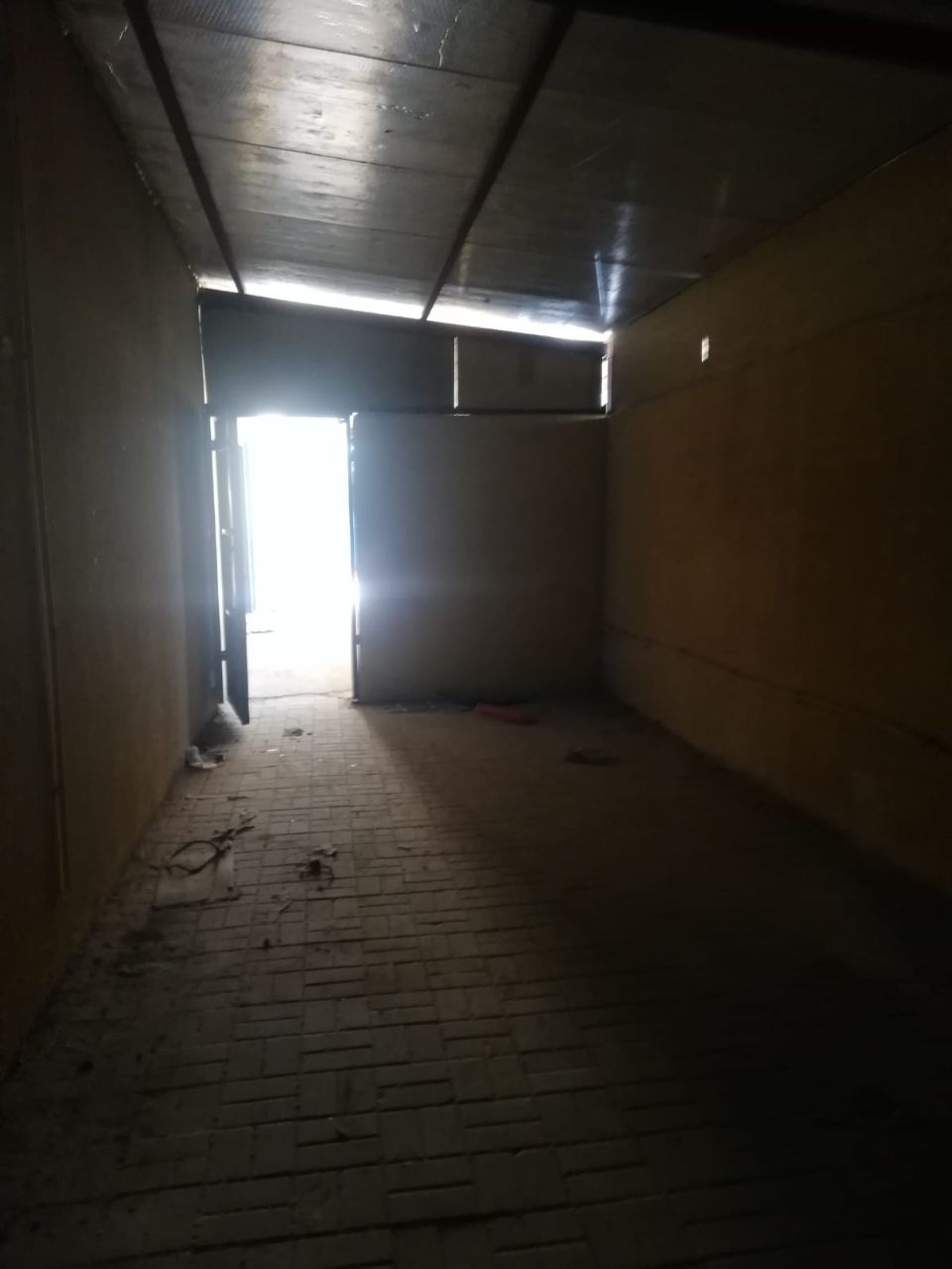 Independent Vacant 10,000 Sqft Cold Storage Warehouse With Mezzanine Floor Office For Sale in Al Qusais Independent Vacant 10,000 Sqft Cold Storage Warehouse With Mezzanine Floor Office For Sale in Al Qusais  | RGEstate UAE