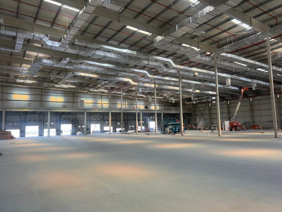 180,000 sqft Warehouse For Sale in JAFZA 180,000 sqft Warehouse For Sale in JAFZA  | RGEstate UAE