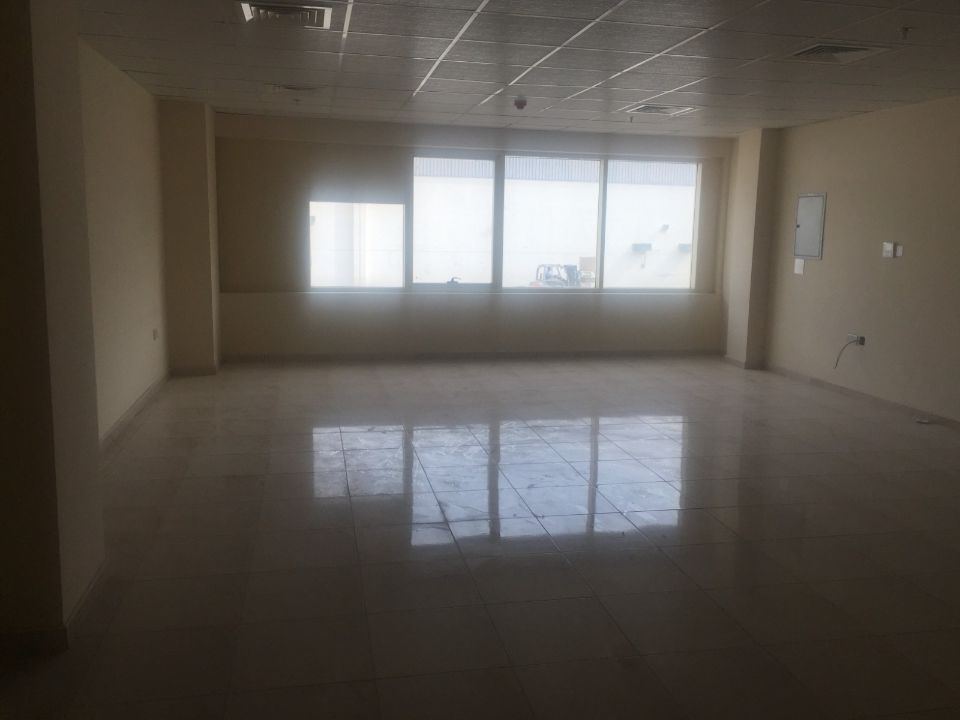 30,000 Sqft Brand New Showroom Warehouse for Rent in Umm Al Quwain 30,000 Sqft Brand New Showroom Warehouse for Rent in Umm Al Quwain  | RGEstate UAE